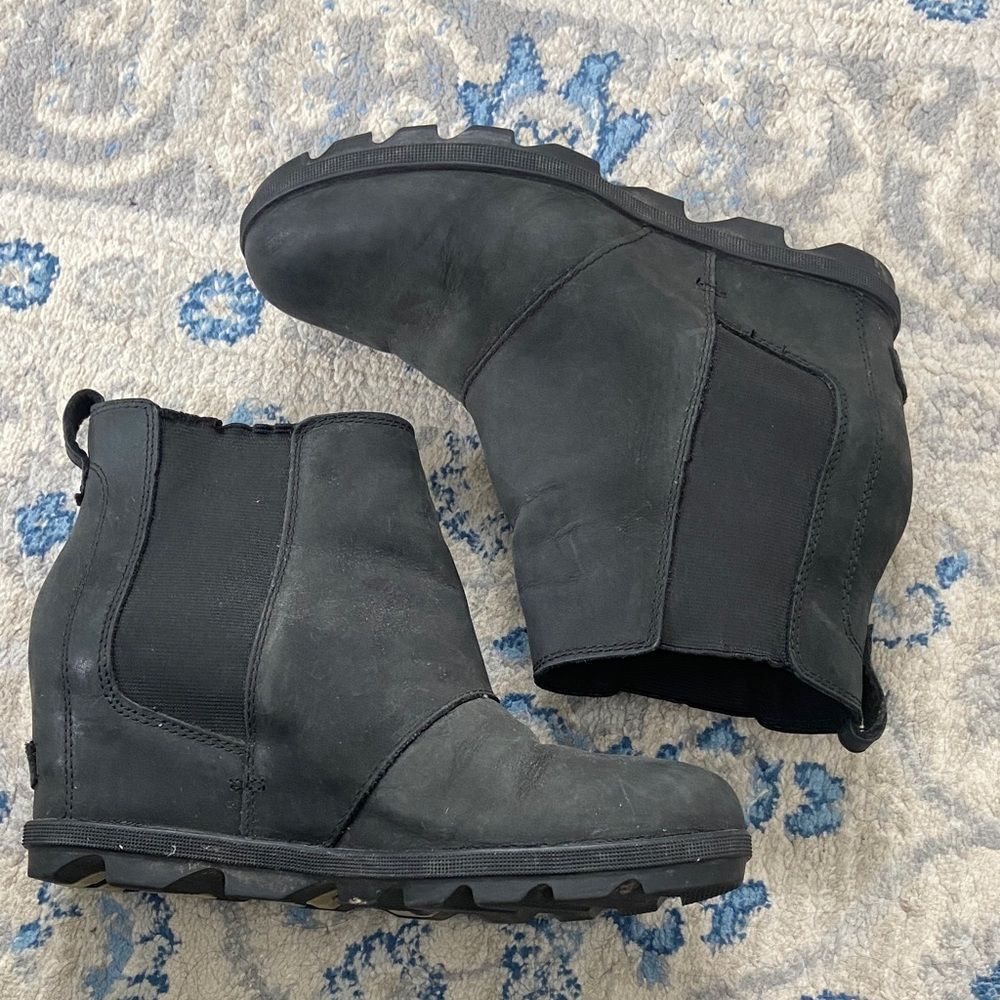 Sorel Joan of Arctic Wedge Ankle Boots - Picture 2 of 9